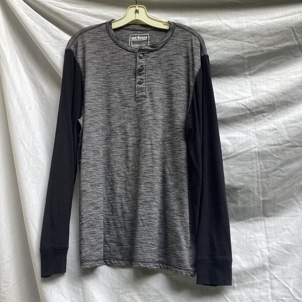 Urban Pipeline gray and black casual shirt, size large